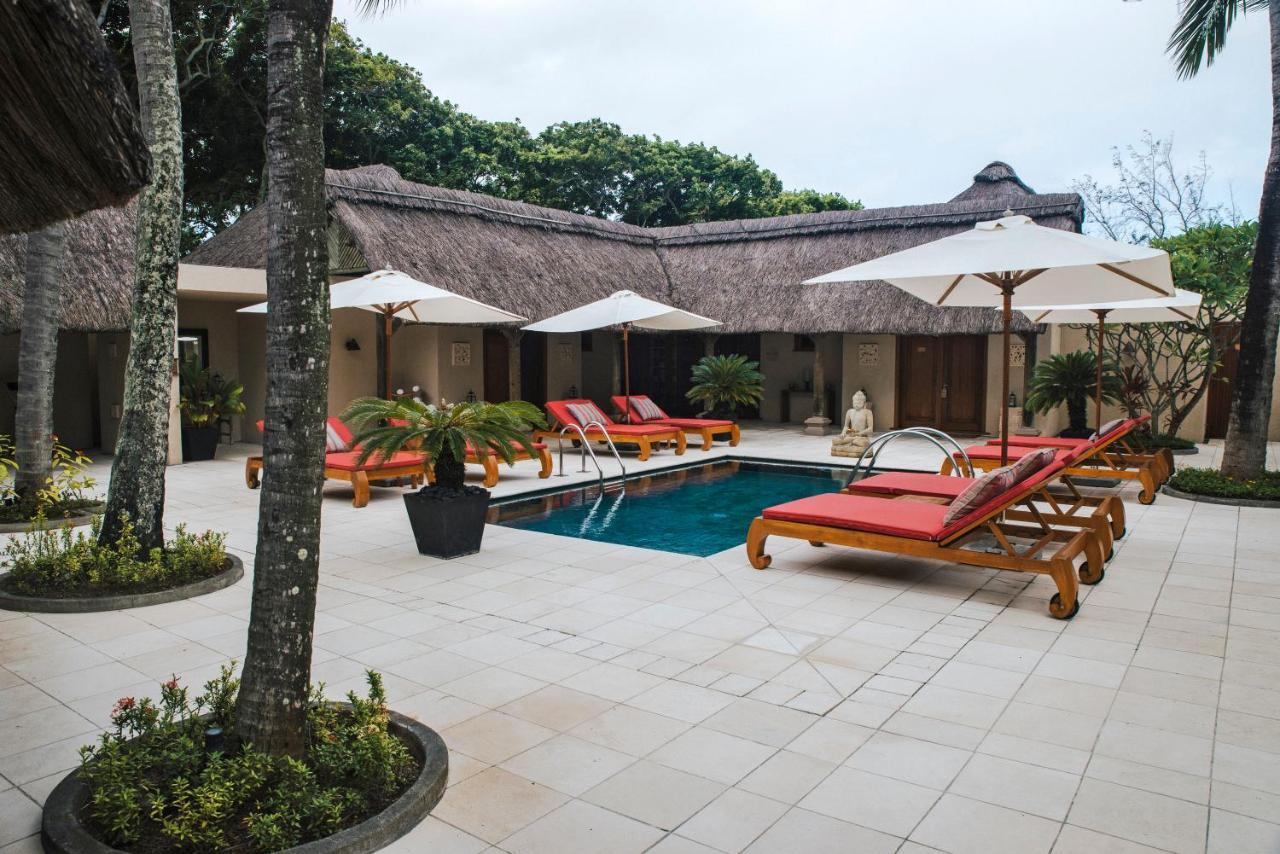 Constance Prince Maurice Poste de Flacq Eksteriør billede The pool at the Four Seasons Resort