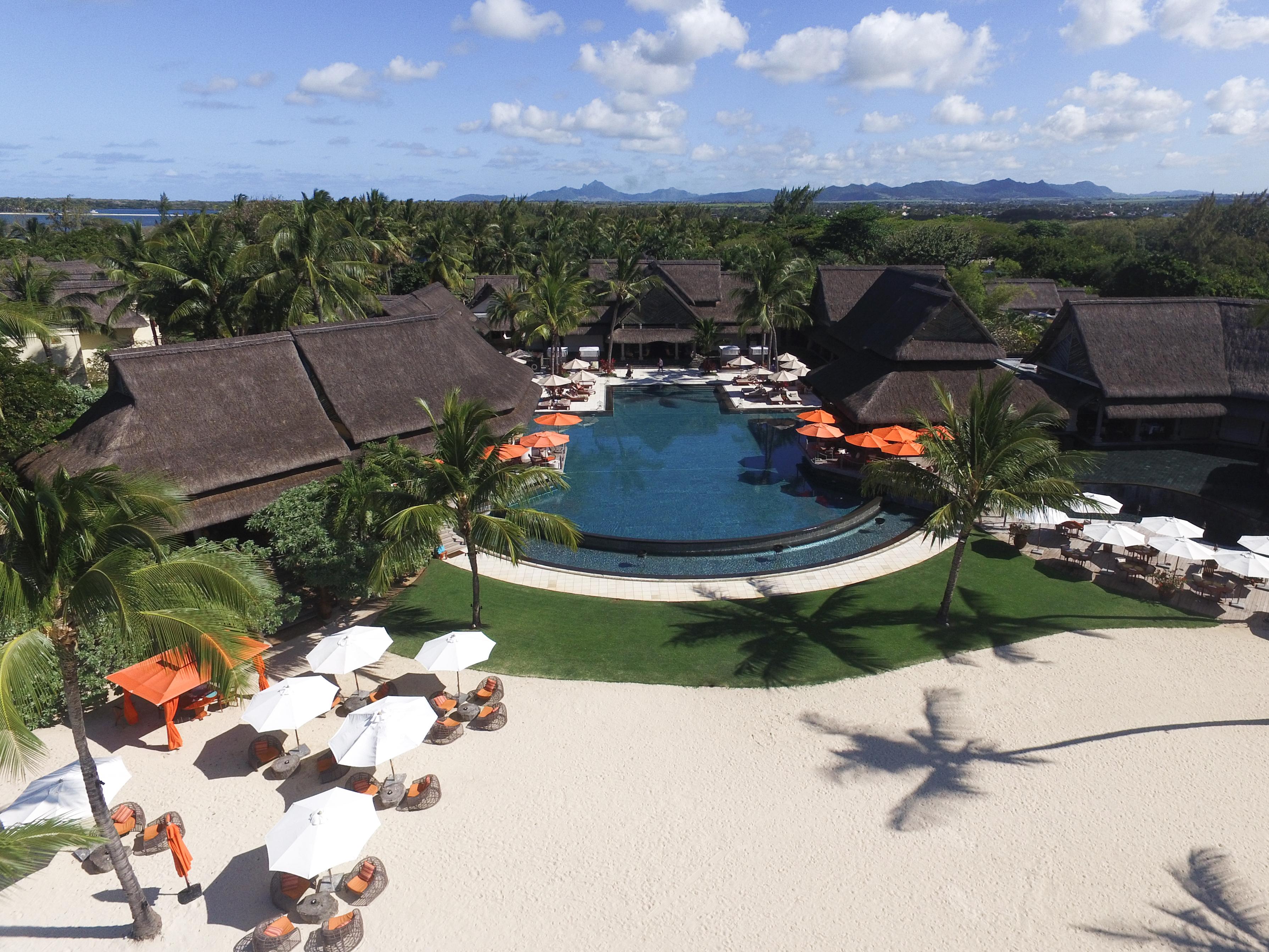 Constance Prince Maurice Poste de Flacq Eksteriør billede Aerial view of the resort