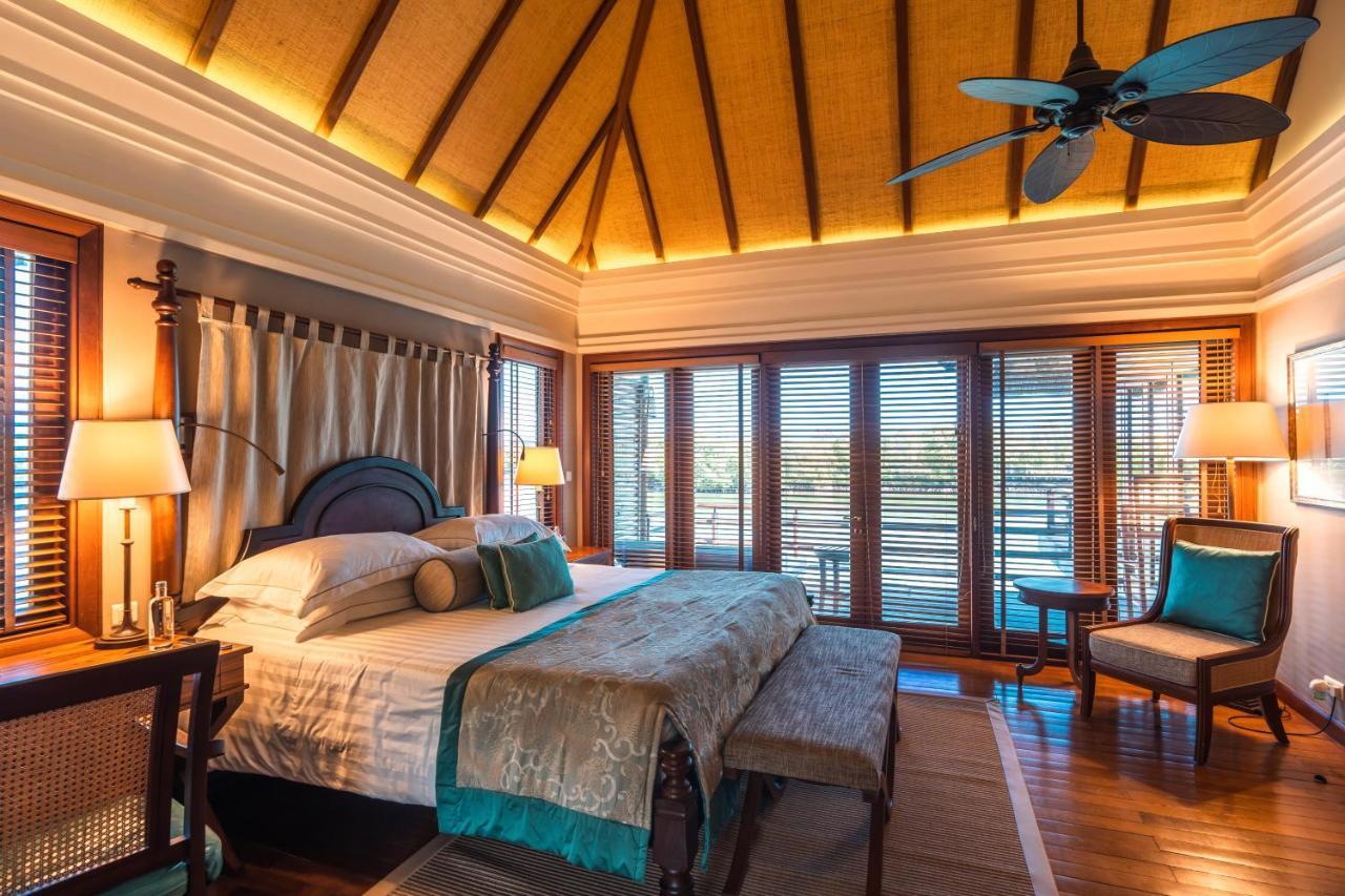 Constance Prince Maurice Poste de Flacq Eksteriør billede A bedroom at the resort