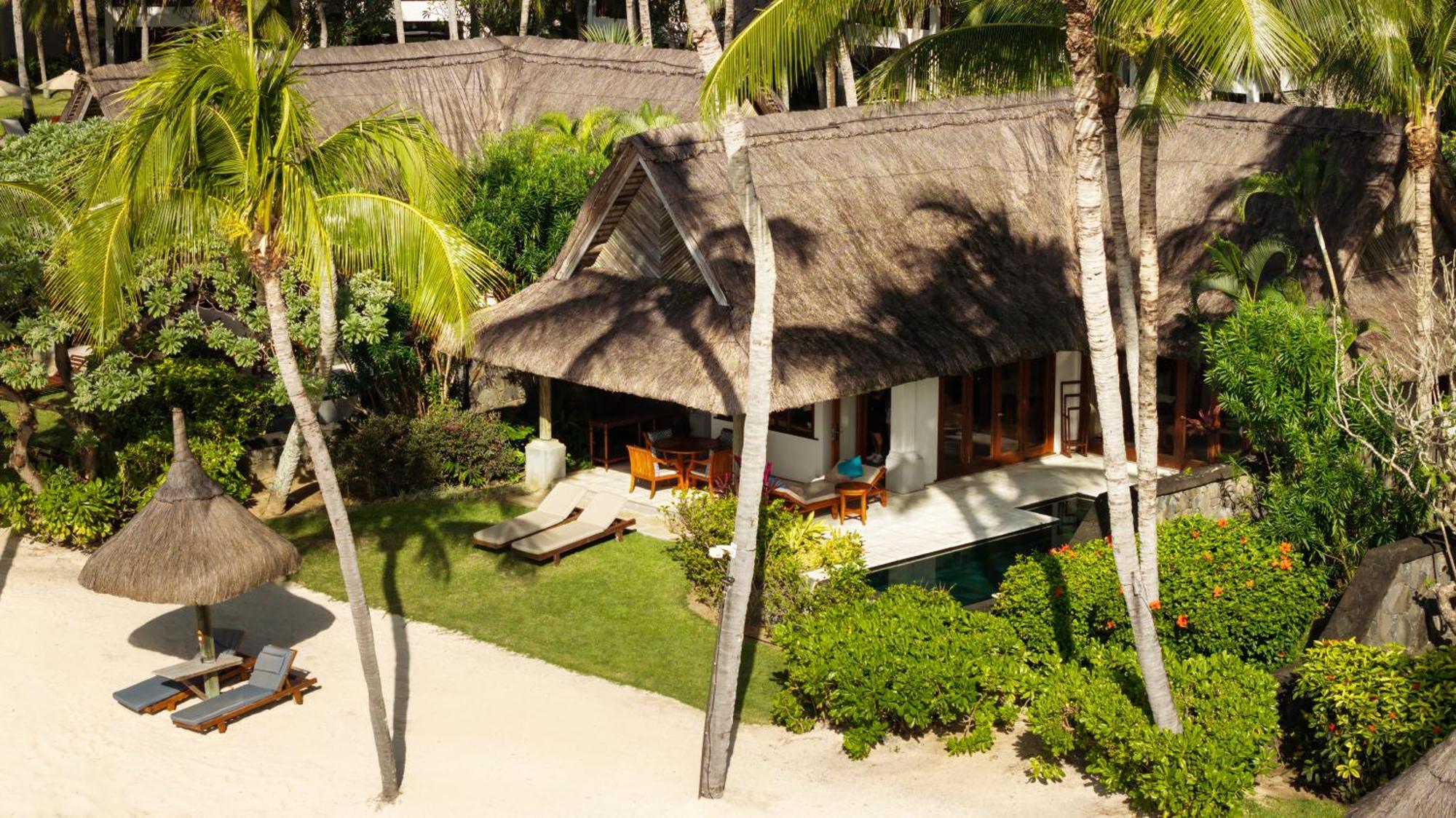 Constance Prince Maurice Poste de Flacq Eksteriør billede A villa at the resort